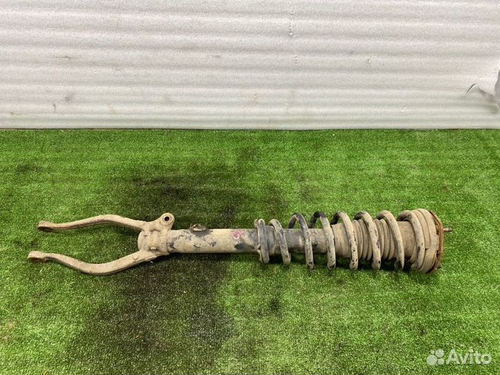 Стойка подвески передняя левая Mazda 6 седан 1.8