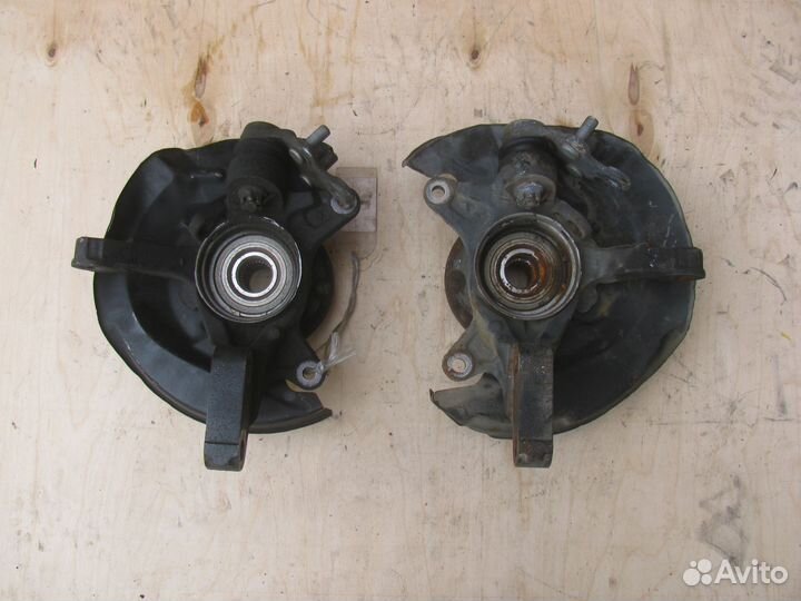 Ступица поворотный кулак Lexus RX300 MCU15