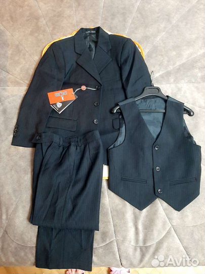 Костюм тройка на первоклашек