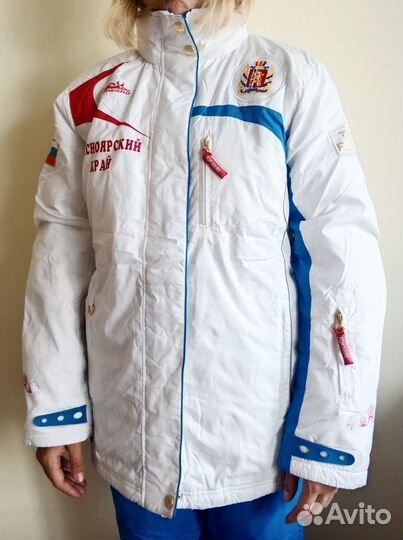 Костюм для зимних видов спорта