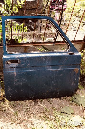 Дверь правая Нива