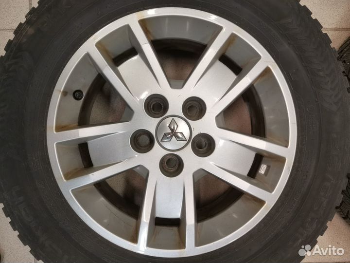 Зимние колеса Nokian 215/ 65 R16 mitsubishi ASX