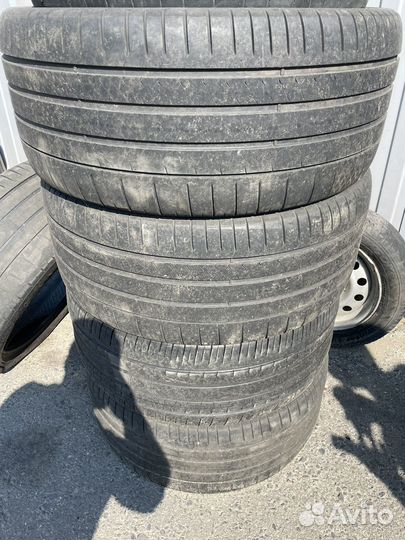 Pirelli P Zero 295/40 R21
