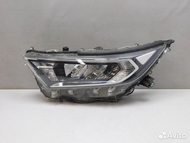 Фара левая Toyota RAV4