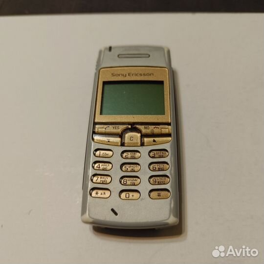 Мобильный телефон Soni Ericsson