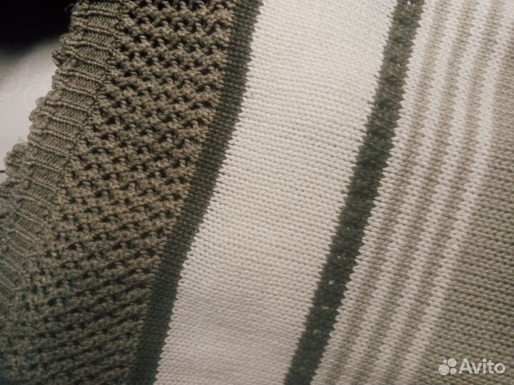 Свитер женский винтажнй зеленый