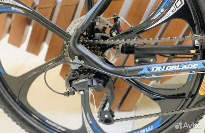 Велосипед на литых дисках