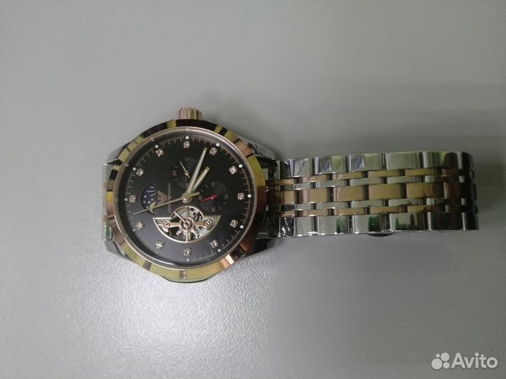 Часы Emporio Armany