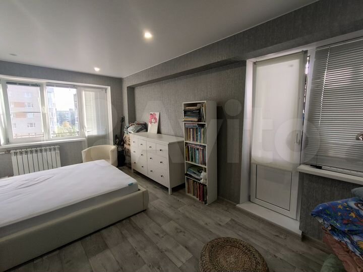 1-к. квартира, 32 м², 8/9 эт.