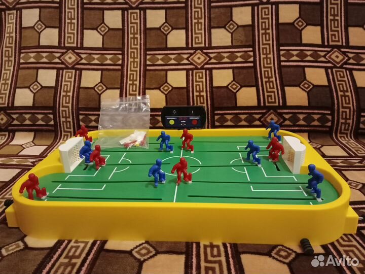 Продам настольный мини-футбол 