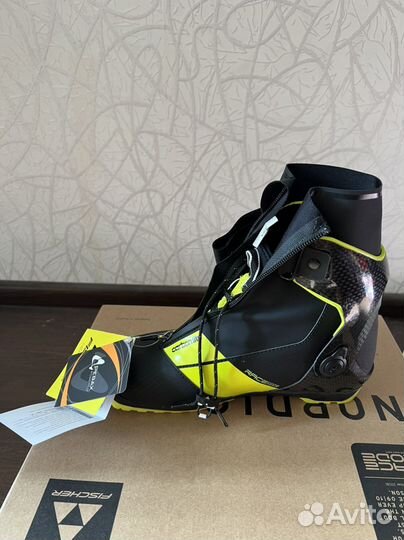 Лыжные ботинки fischer carbonlite