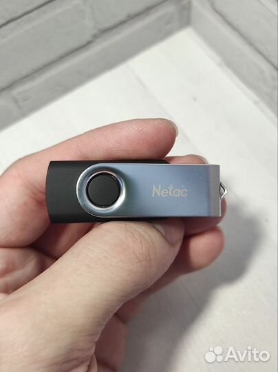 Флешка usb 16gb от Smartbuy Twist