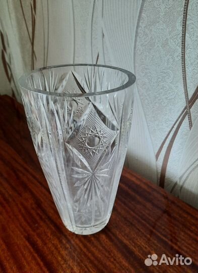 Ваза хрустальная