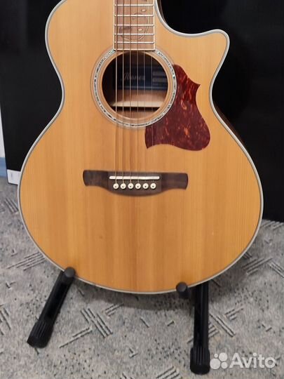 Держатель для гитары