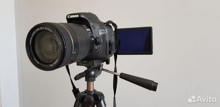Фотоаппарат Canon d600