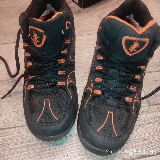 Кроссовки зимние детские