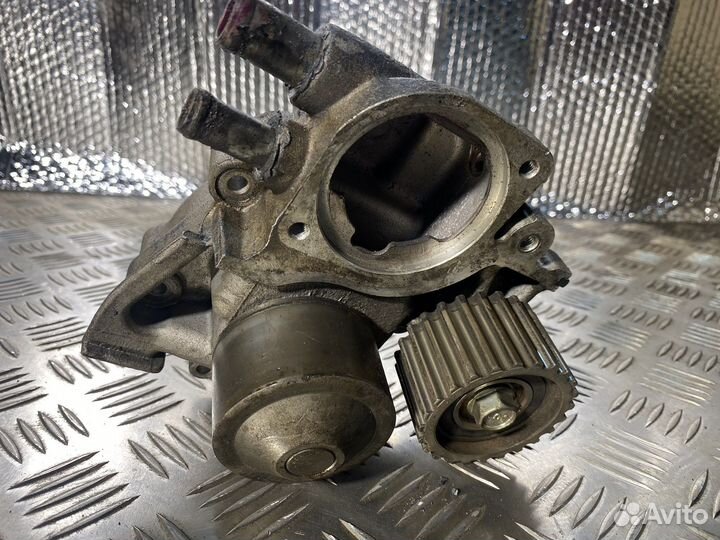 Помпа водяная subaru forester SG 02-07 impreza