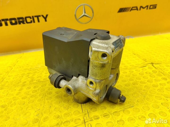 Блок ABS Bmw 525I E34 M50B25 2.5 1993