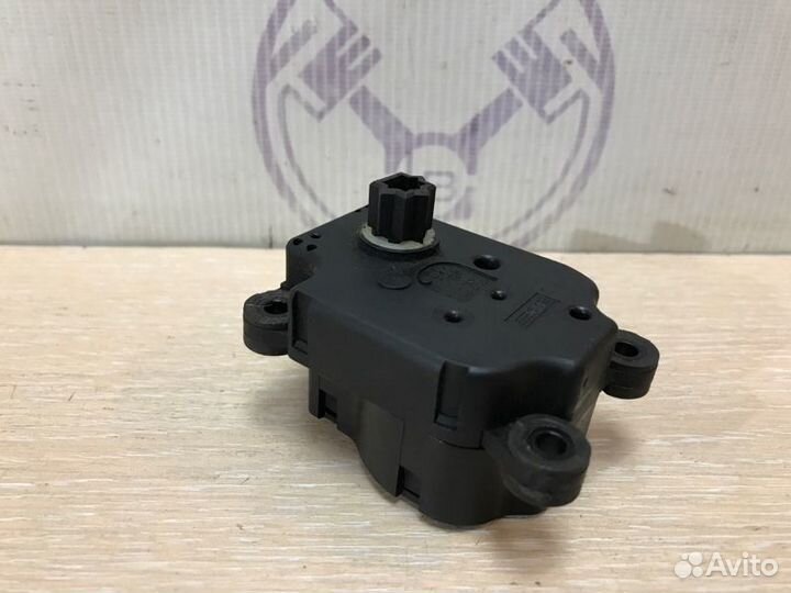 Редуктор привода заслонок отопителя Citroen C2 JM