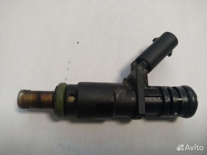 Форсунка инжекторная электрическая Mercedes-Benz