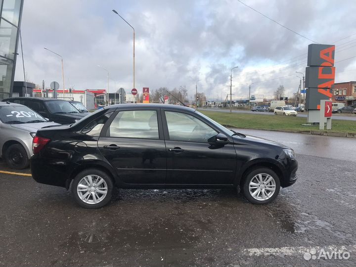 LADA Granta 1.6 МТ, 2022
