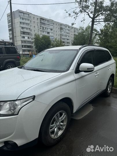 Mitsubishi Outlander 2.0 CVT, 2013, 200 000 км