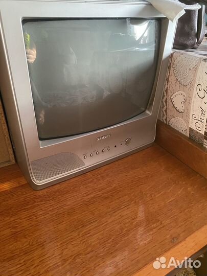 Продам телевизор