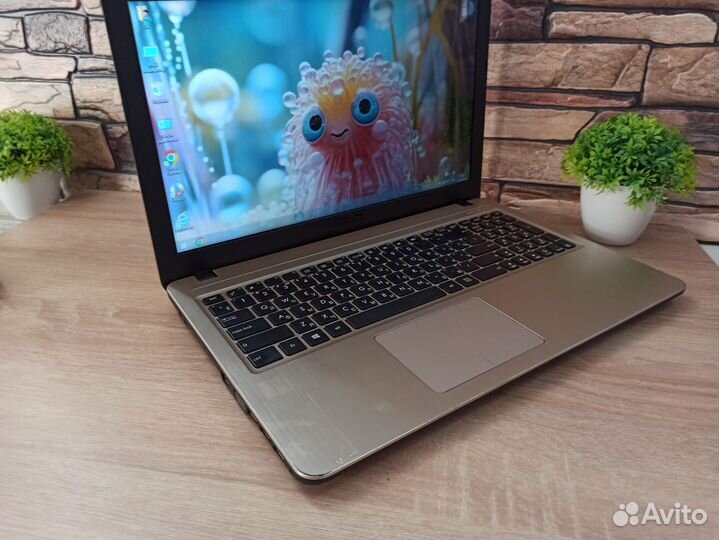 Офисный ноутбук asus r540s