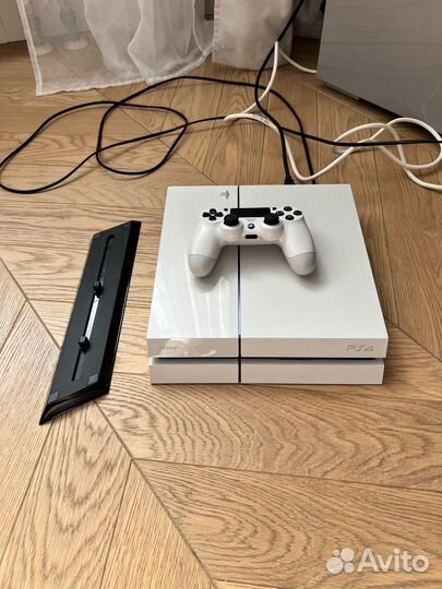 Sony PS4 (10.01)