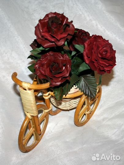 Цветы из кожи