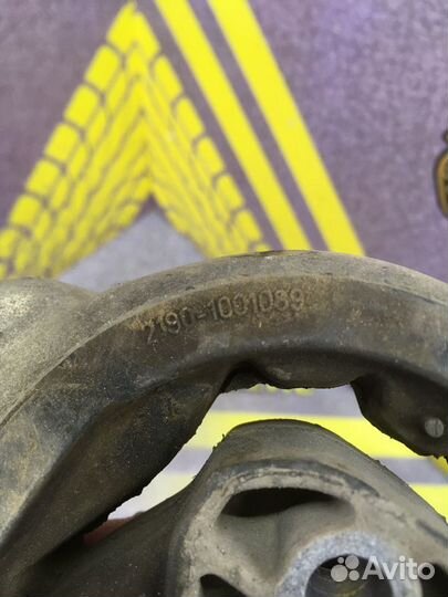 Опора двигателя Калина Гранта правая