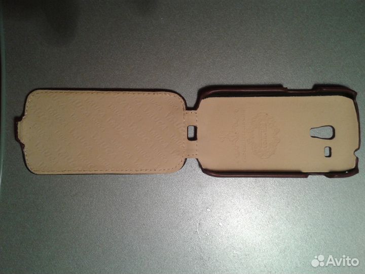 Продам чехол для телефона