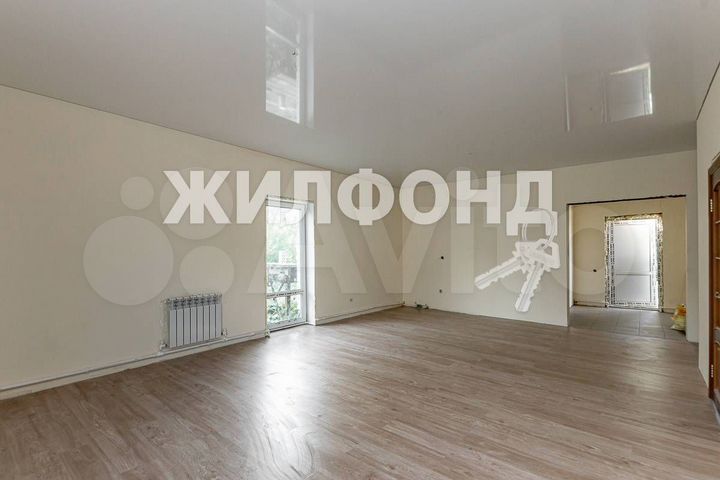 Дом 80 м² на участке 4,7 сот.