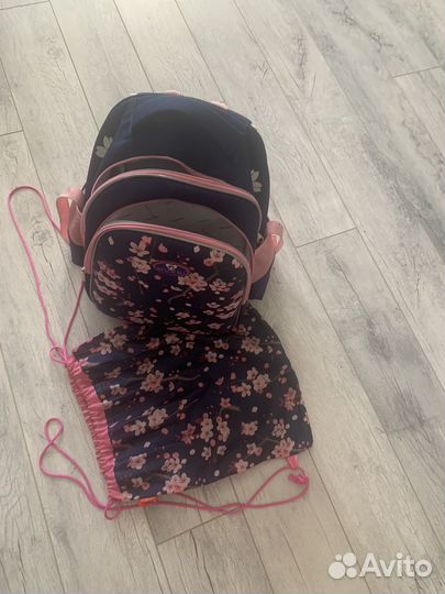 Школьный рюкзак