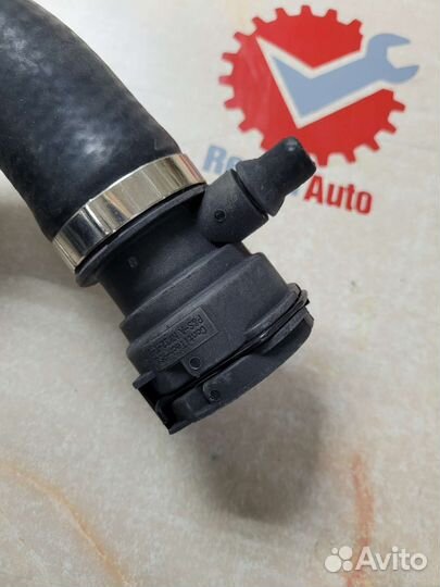 Патрубок верхний e53 4'4