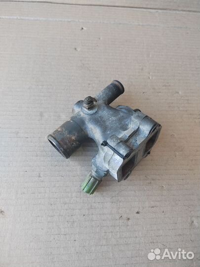 Выпускной патрубок помпы 3.0 JE-E Mazda MPV 1 lvew