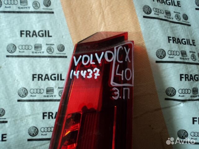 Фонарь задний правый Volvo Xc40 2017 Вольво Хс40