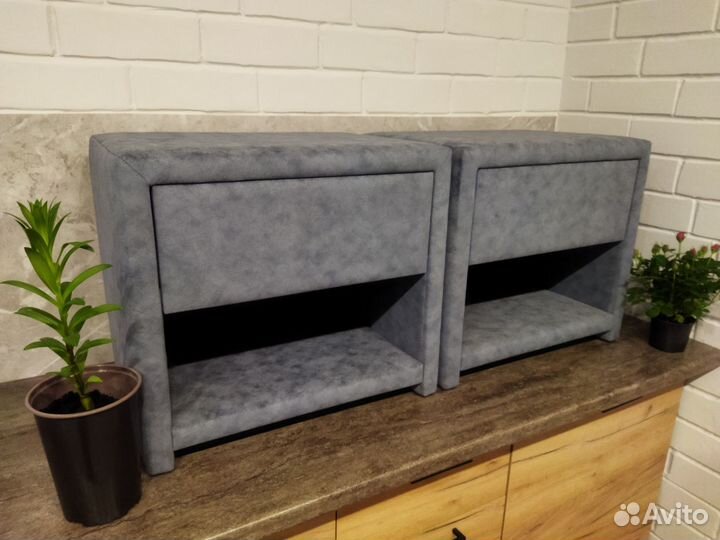 Тумба прикроватная