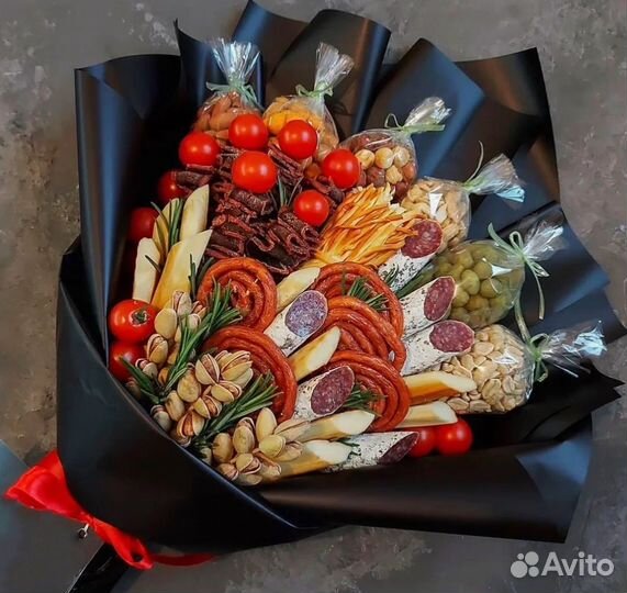 Мужской букет, букет из колбас, съедобный букет