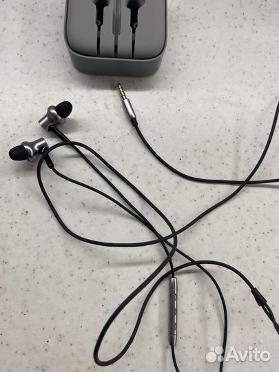 Наушники earpods