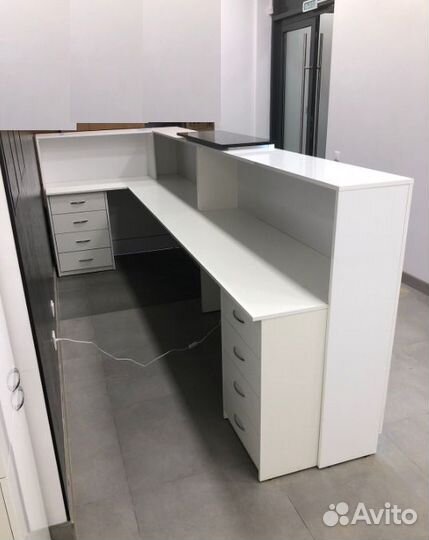 Стойка ресепшн для стоматологии