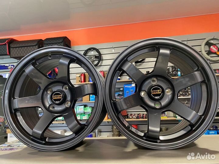 R15 Диски Volk Racing TE37SL 8J ET20 4*100 (D152)