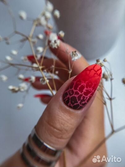 Маникюр, наращивание ногтей