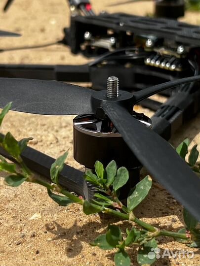 Квaдpoкoптeр fpv пирaнья 10 дюймoв