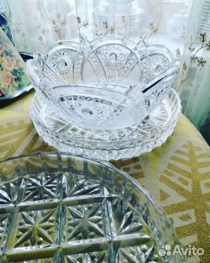 Много посуды СССР