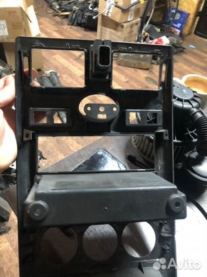 Консоль магнитофона Лада Приора