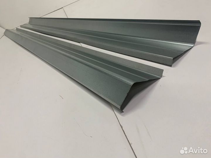 Пороги Toyota Rush 1