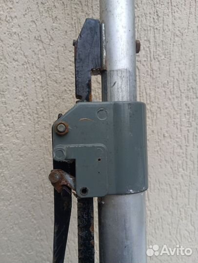 Распорка в грузовую будку