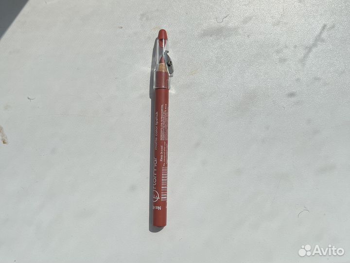 Карандаш для губ