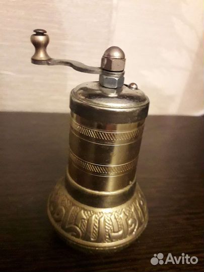 Мельница для перца ручная